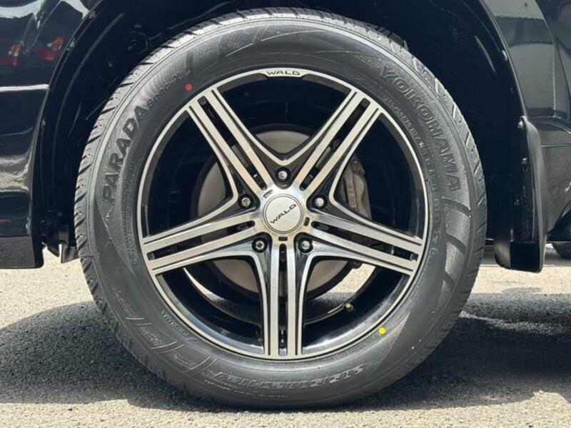 LAND CRUISER