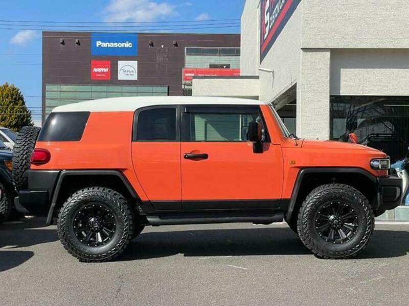 FJ CRUISER