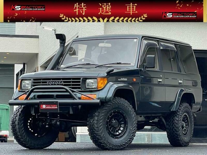 TOYOTA LAND CRUISER PRADO