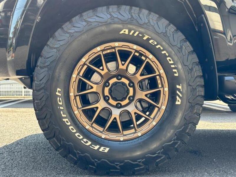 HILUX SURF