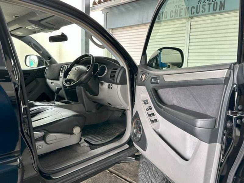 HILUX SURF