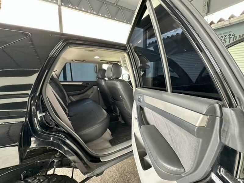 HILUX SURF