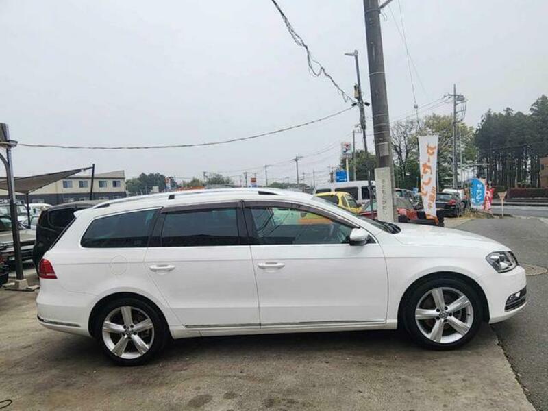 PASSAT VARIANT
