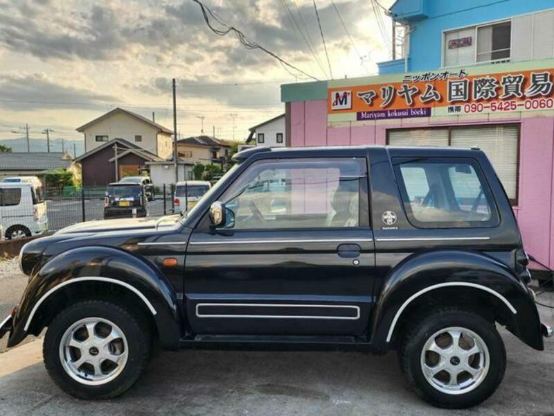 PAJERO JR
