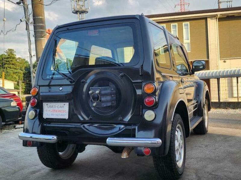 PAJERO JR