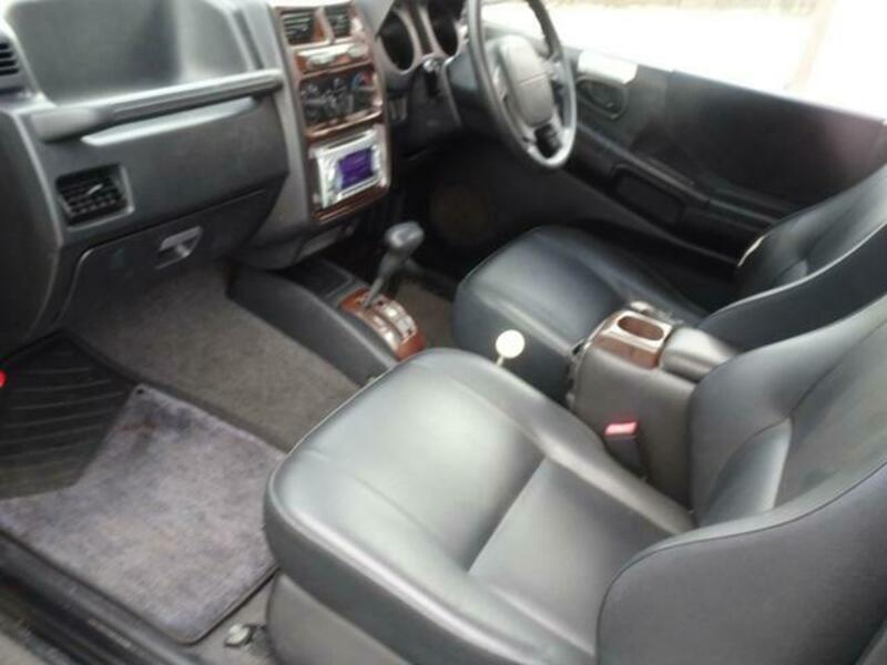 PAJERO JR