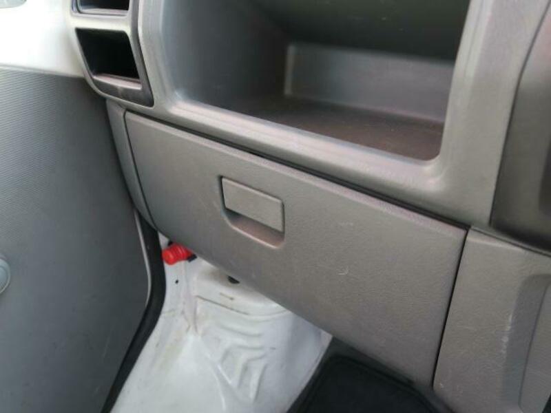 MINICAB TRUCK