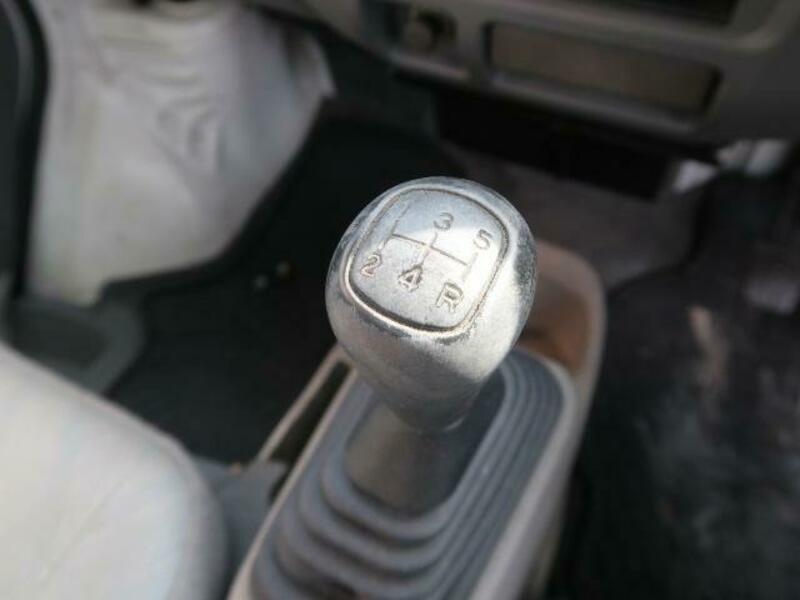 MINICAB TRUCK