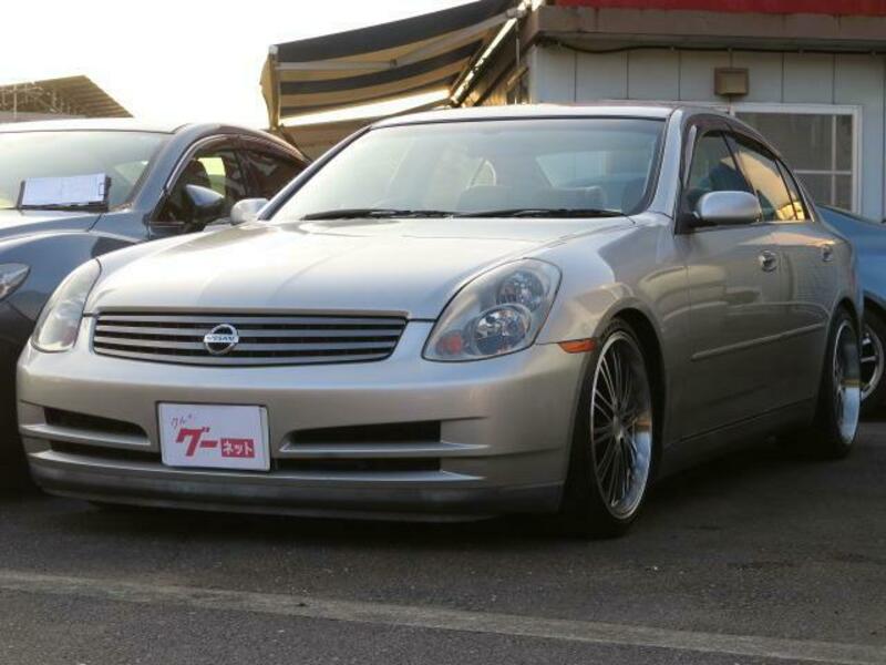 NISSAN SKYLINE