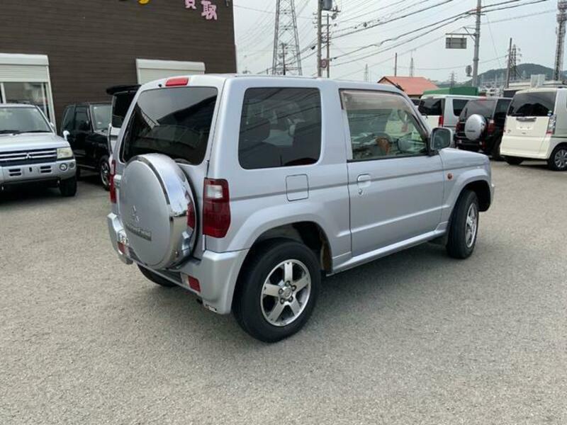 PAJERO MINI