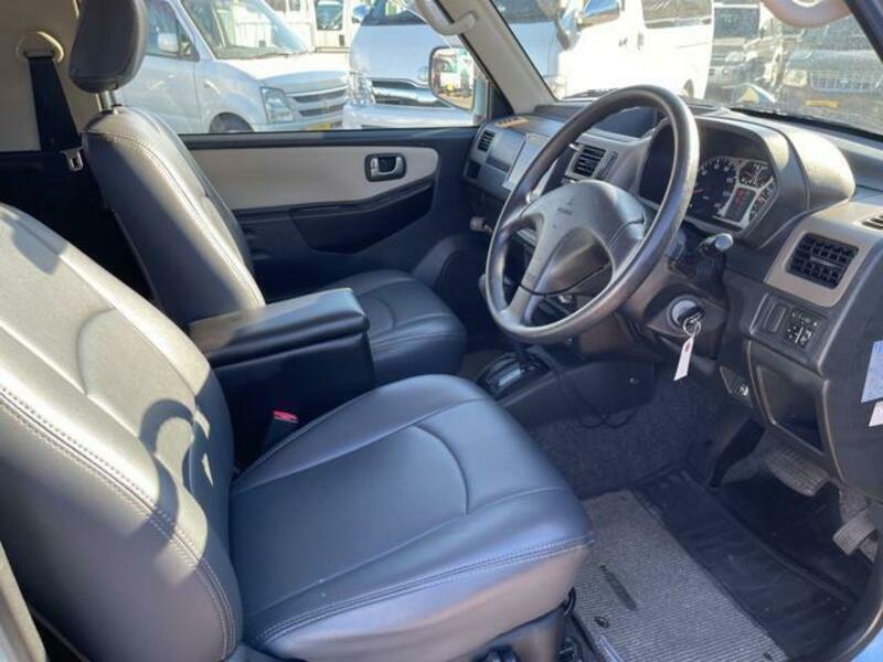 PAJERO MINI