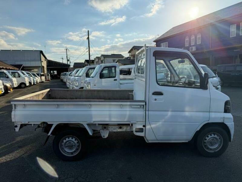 MINICAB TRUCK