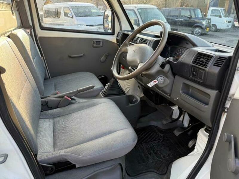 MINICAB TRUCK