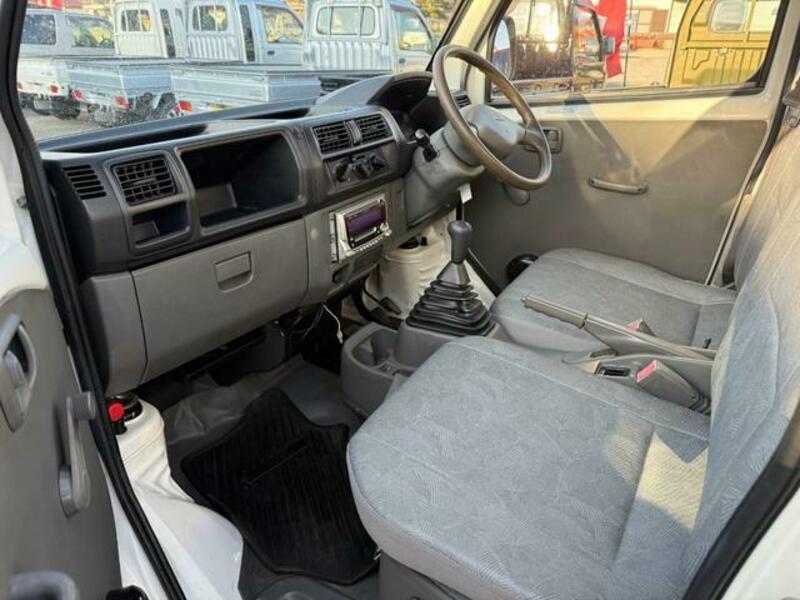 MINICAB TRUCK