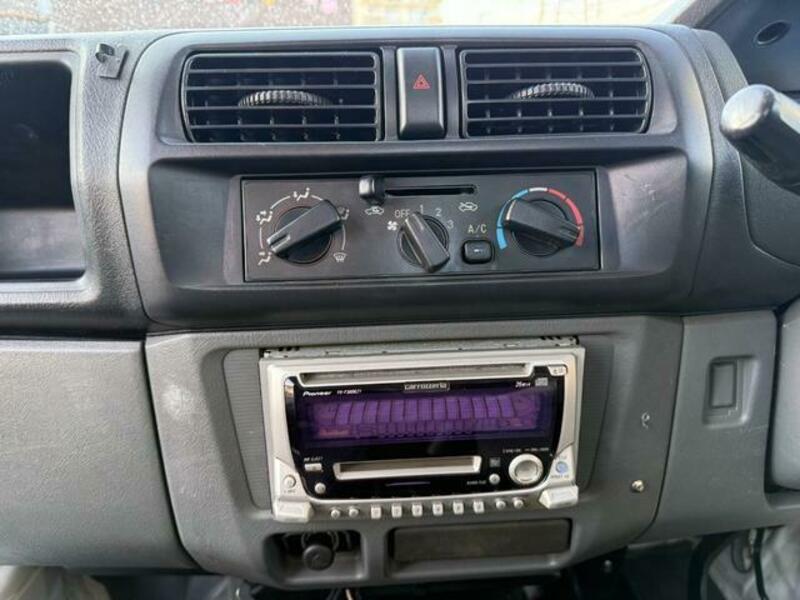 MINICAB TRUCK