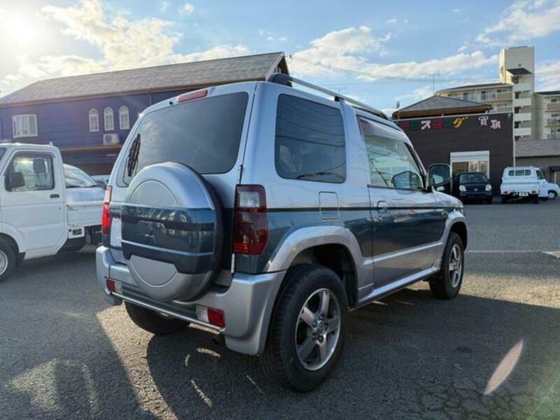 PAJERO MINI