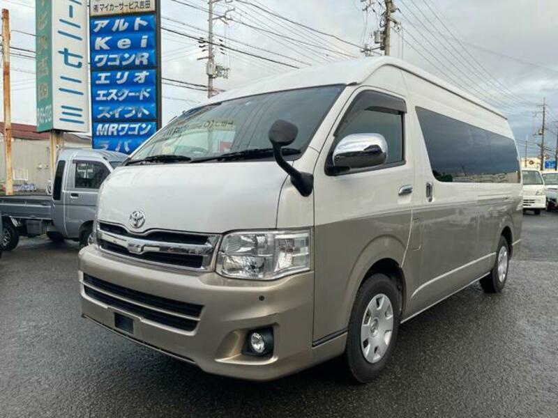 TOYOTA HIACE WAGON