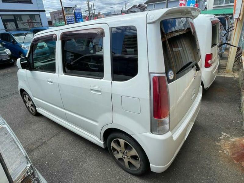 WAGON R