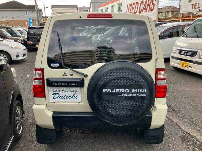 PAJERO MINI
