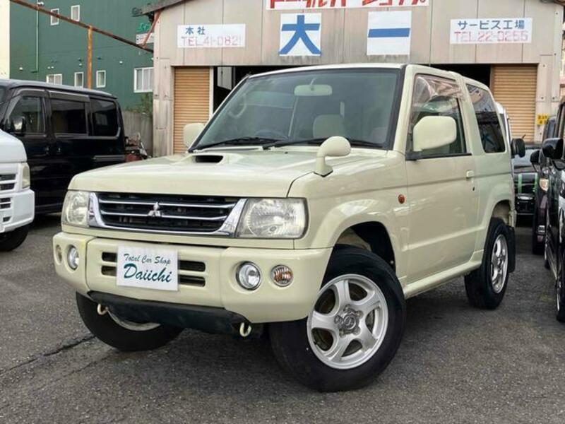 MITSUBISHI PAJERO MINI