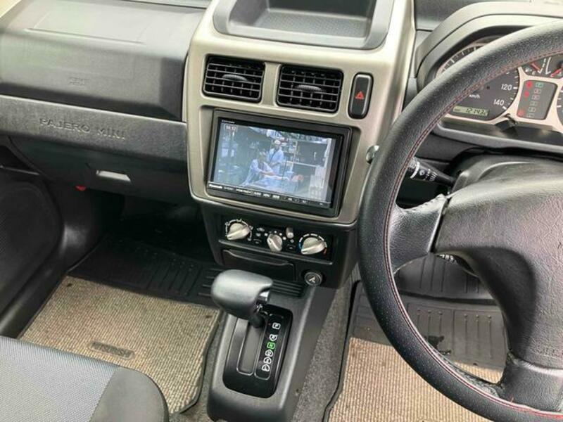 PAJERO MINI