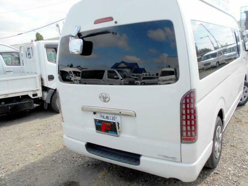 HIACE VAN
