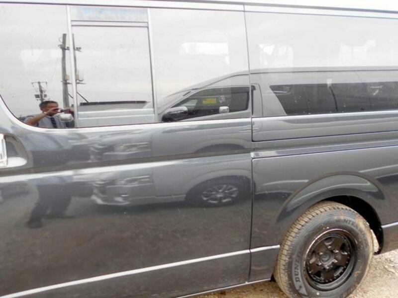 HIACE VAN