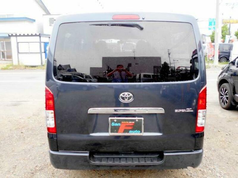 HIACE VAN