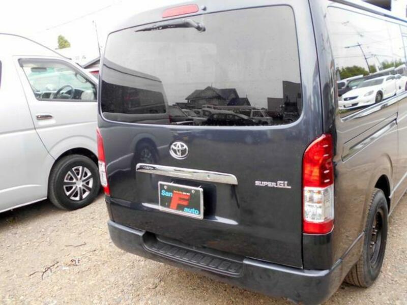 HIACE VAN