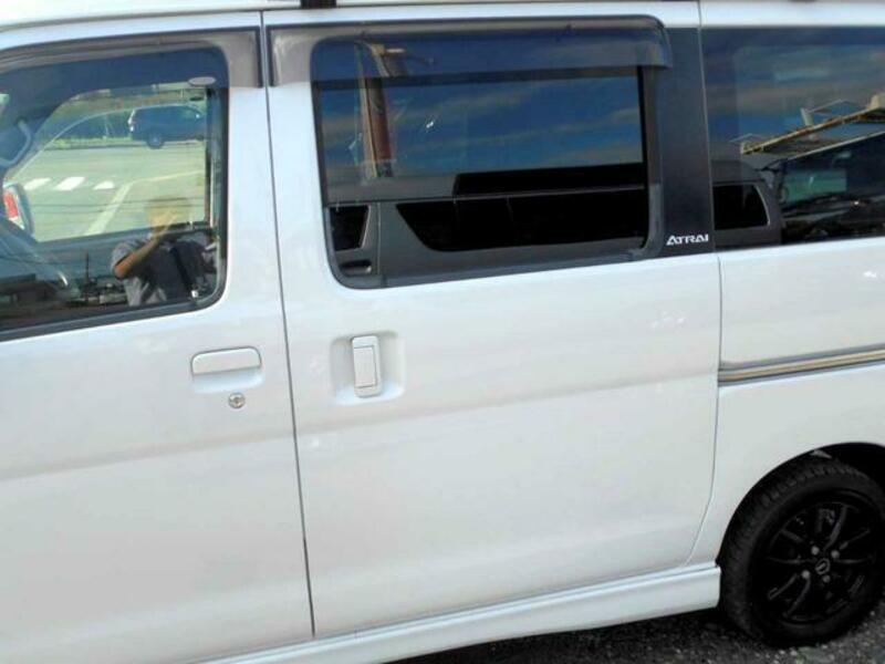 ATRAI WAGON