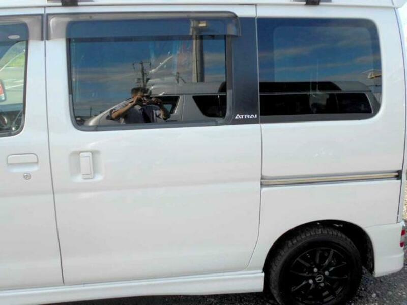 ATRAI WAGON