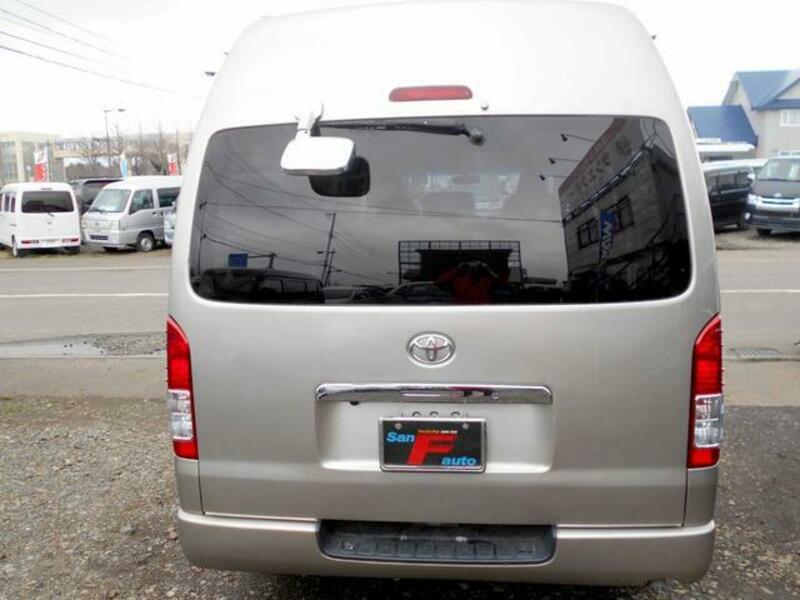 HIACE VAN
