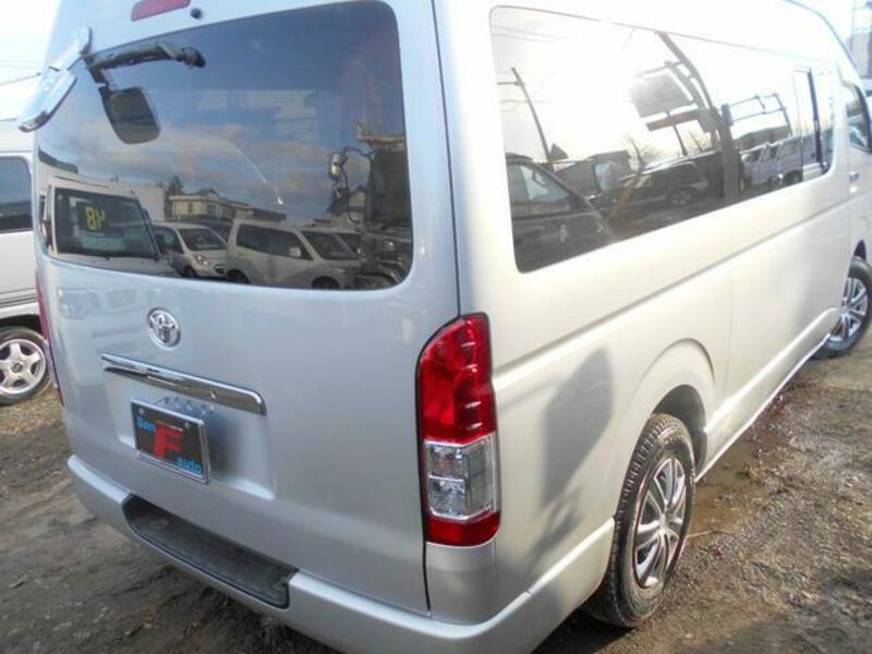HIACE VAN