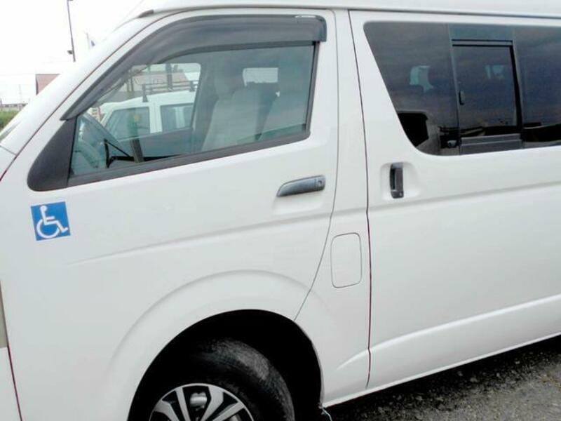 HIACE VAN