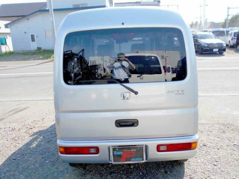 ACTY VAN