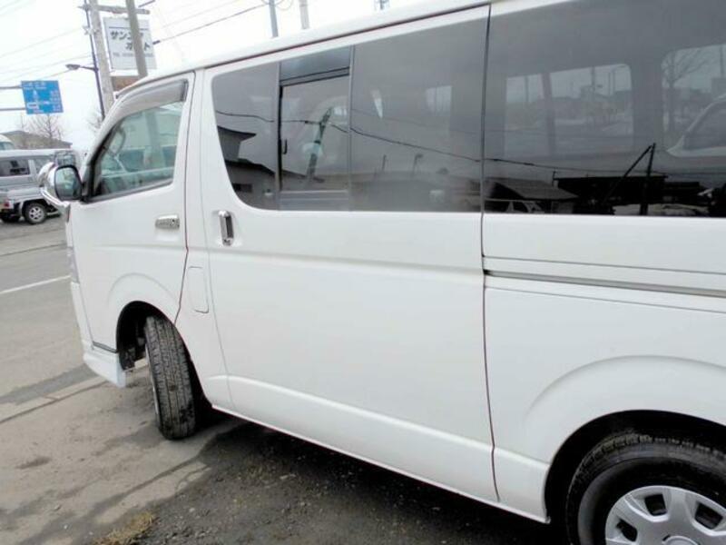 HIACE VAN