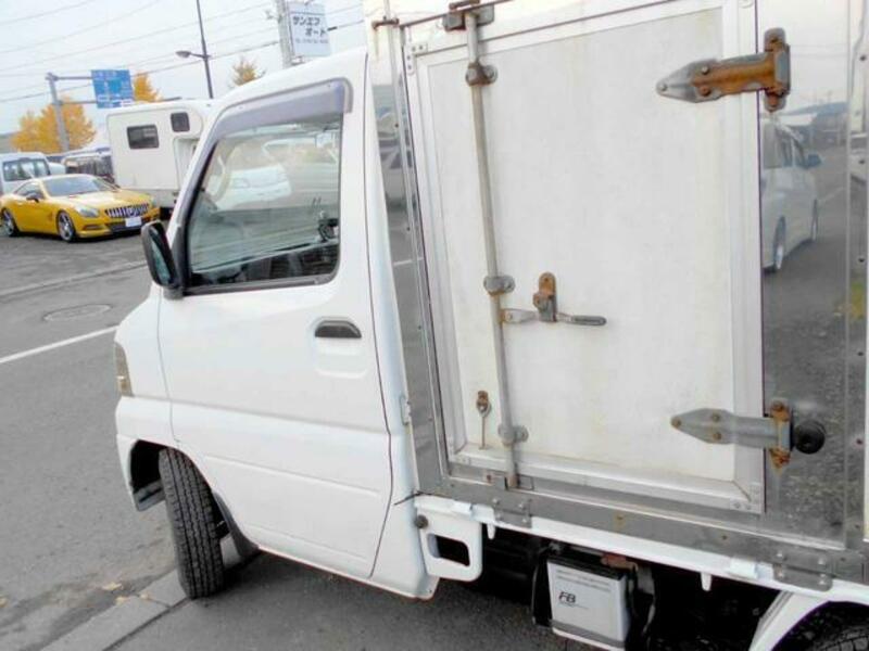MINICAB TRUCK