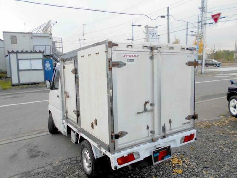 MINICAB TRUCK