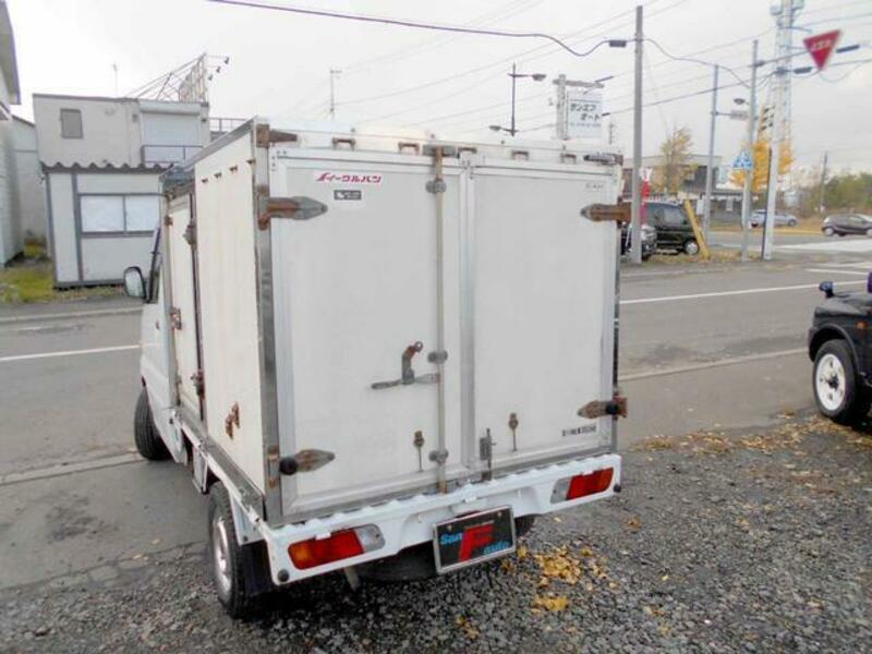 MINICAB TRUCK