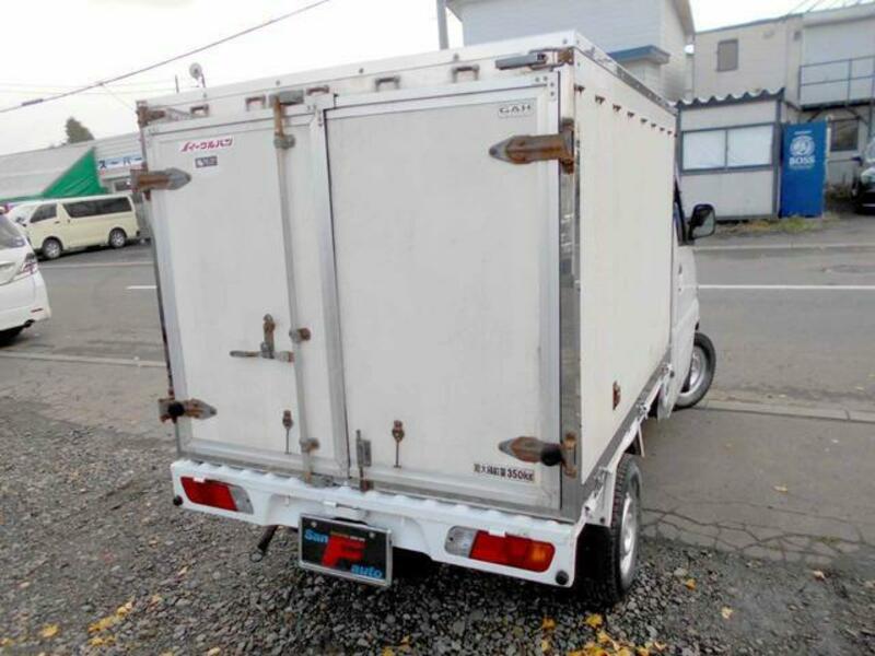 MINICAB TRUCK