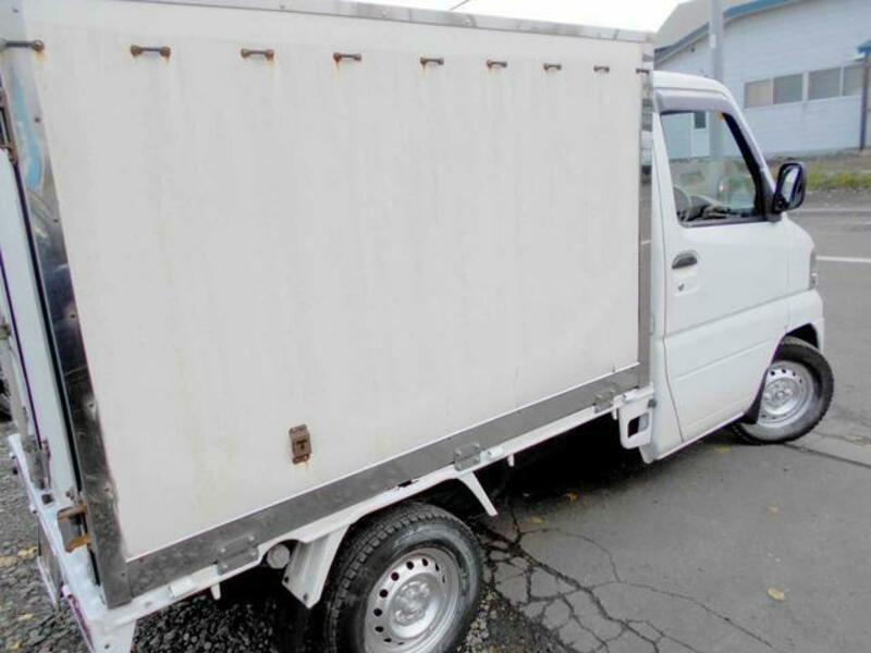 MINICAB TRUCK