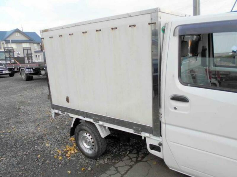 MINICAB TRUCK