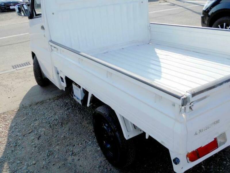 MINICAB TRUCK