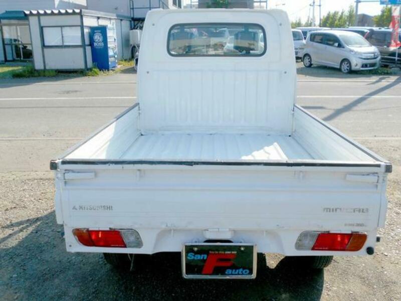 MINICAB TRUCK