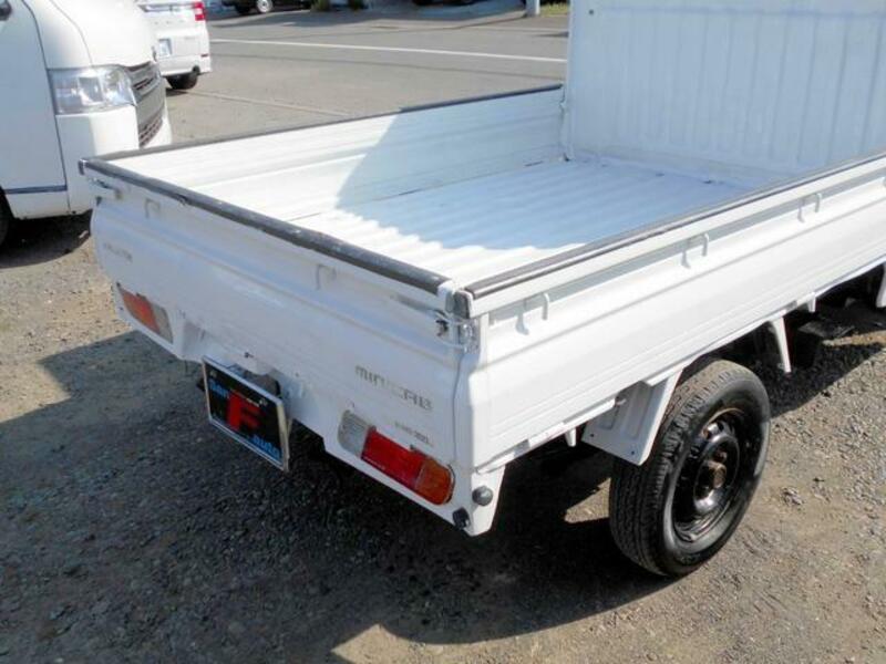 MINICAB TRUCK