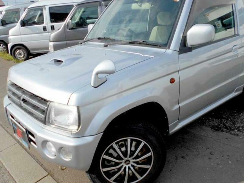PAJERO MINI