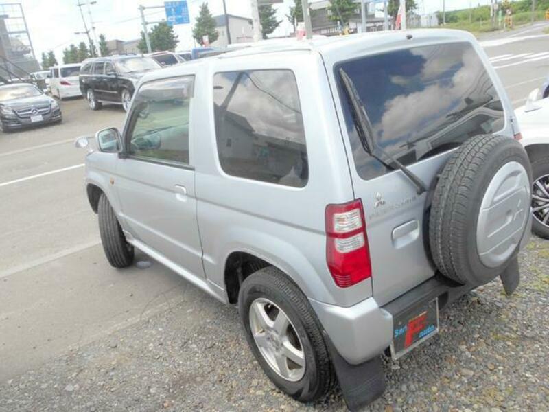 PAJERO MINI
