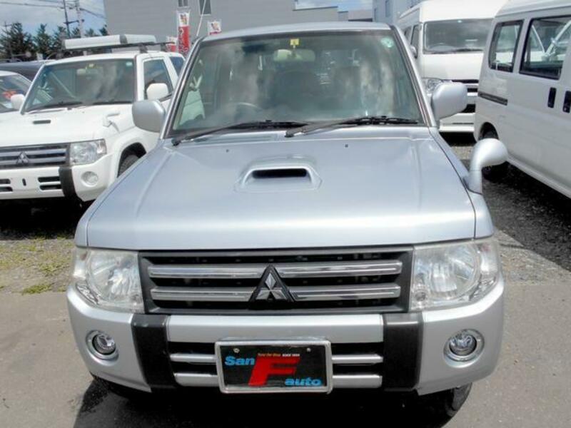 MITSUBISHI PAJERO MINI