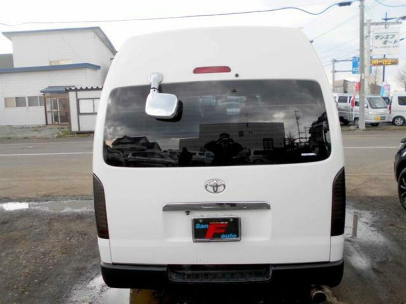 HIACE VAN
