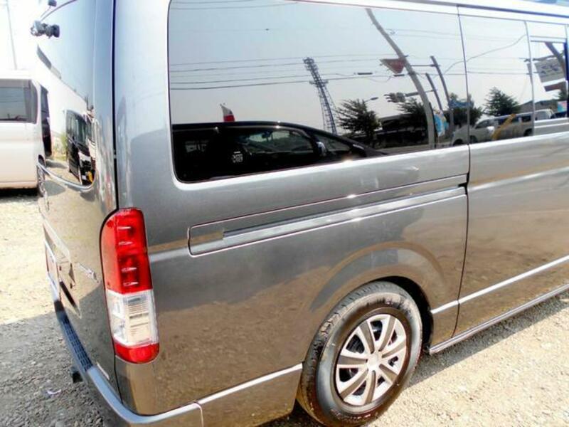 HIACE VAN